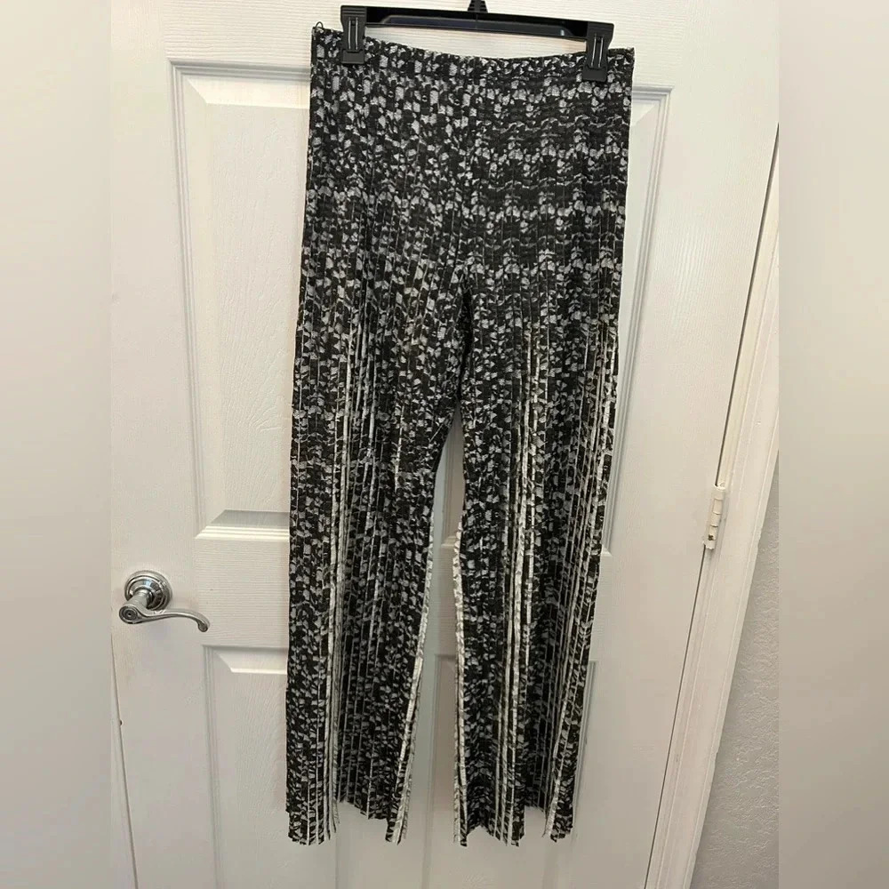 ! Huishan Zhang Pleated Lace Trousers In Black Sz 8 — image 7 of 8